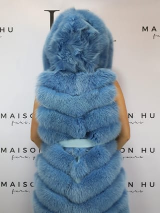 Kate con ganci, smanicato in pelliccia di volpe Maison Hu colore azzurro — immagine 14