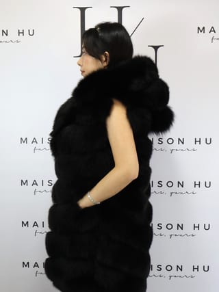 Kate con cerniera, smanicato in pelliccia di volpe Maison Hu colore nero — immagine 7