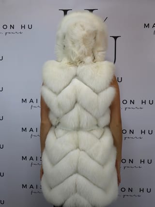 Lily con ganci, smanicato in pelliccia di volpe Maison Hu colore bianco — immagine 16