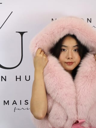 Lily con ganci, smanicato in pelliccia di volpe Maison Hu colore rosa — immagine 19