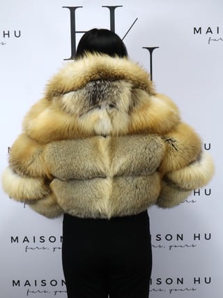 Lucy, giacca in pelliccia di volpe Maison Hu colore gold — immagine 10