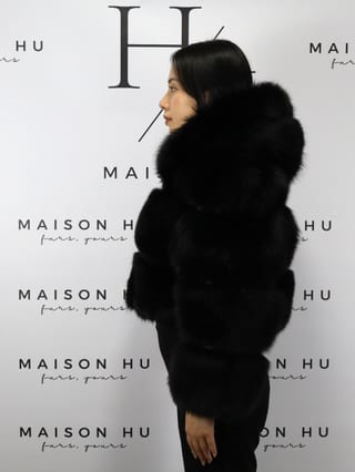 Lucy, giacca in pelliccia di volpe Maison Hu colore nero — immagine 9